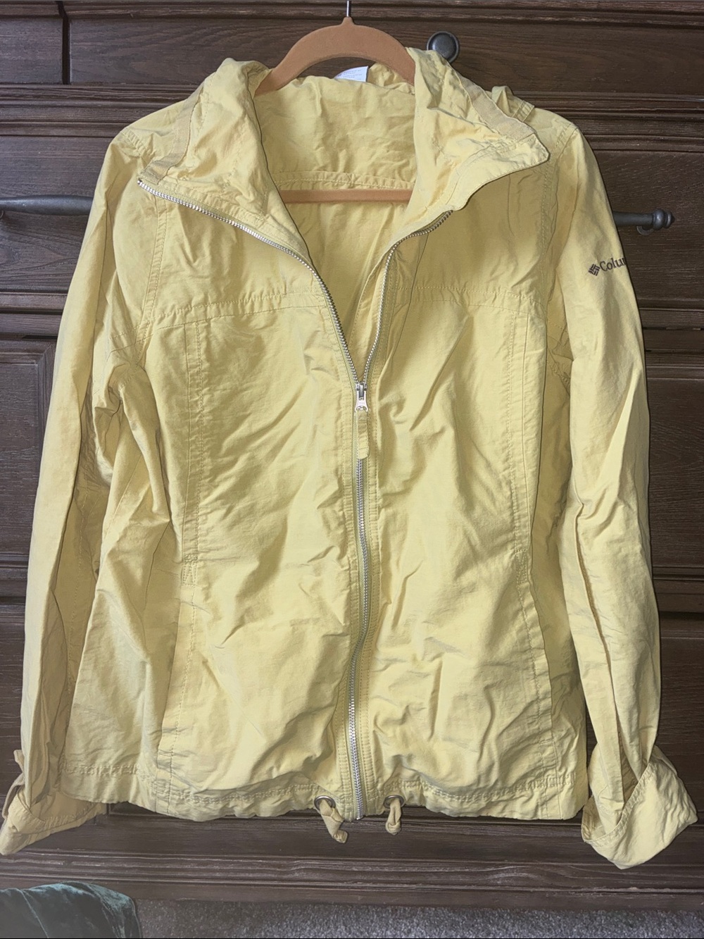 Columbia Women's Pale Greenish/ Yellow Hooded lightweight Jacket